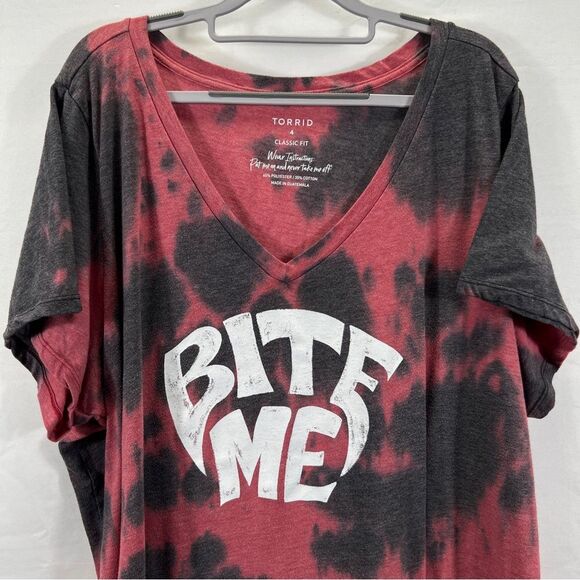 Torrid Red and Black Tie-Dye 'Bite Me' V-Neck Tee - Picture 2 of 8